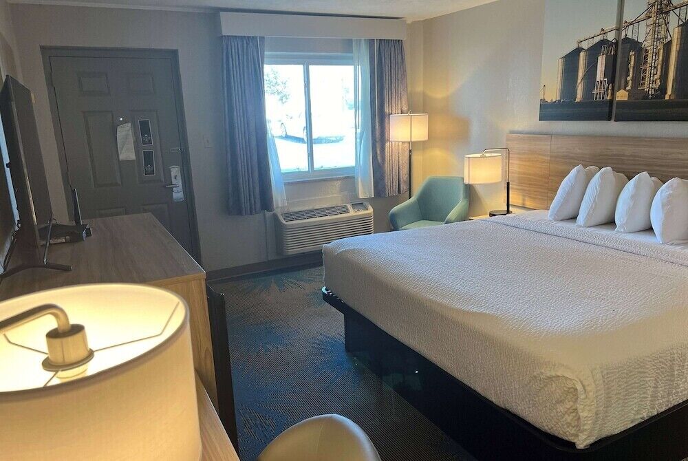 In-room safe, desk, laptop workspace, iron/ironing board