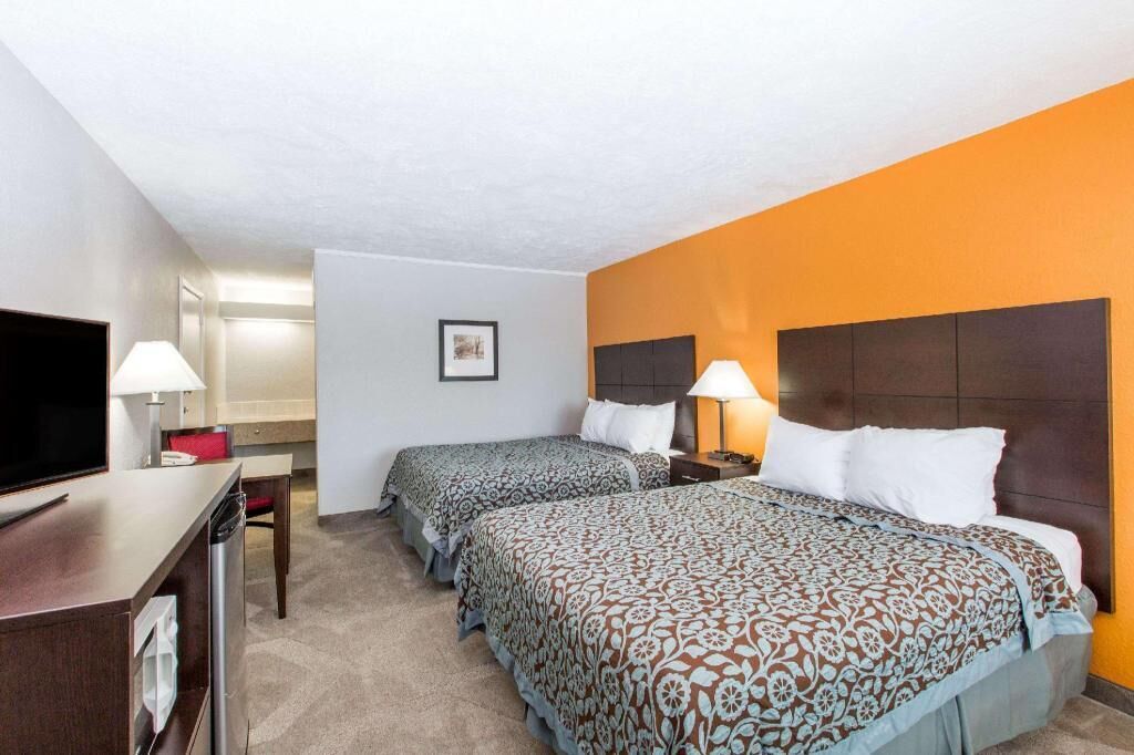 In-room safe, desk, laptop workspace, iron/ironing board