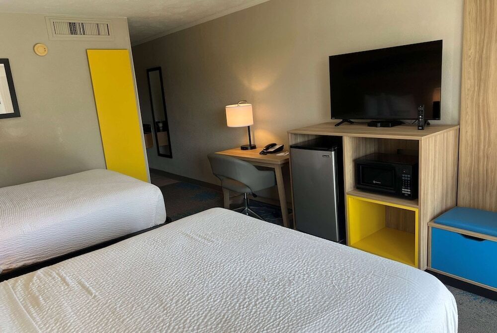 In-room safe, desk, laptop workspace, iron/ironing board