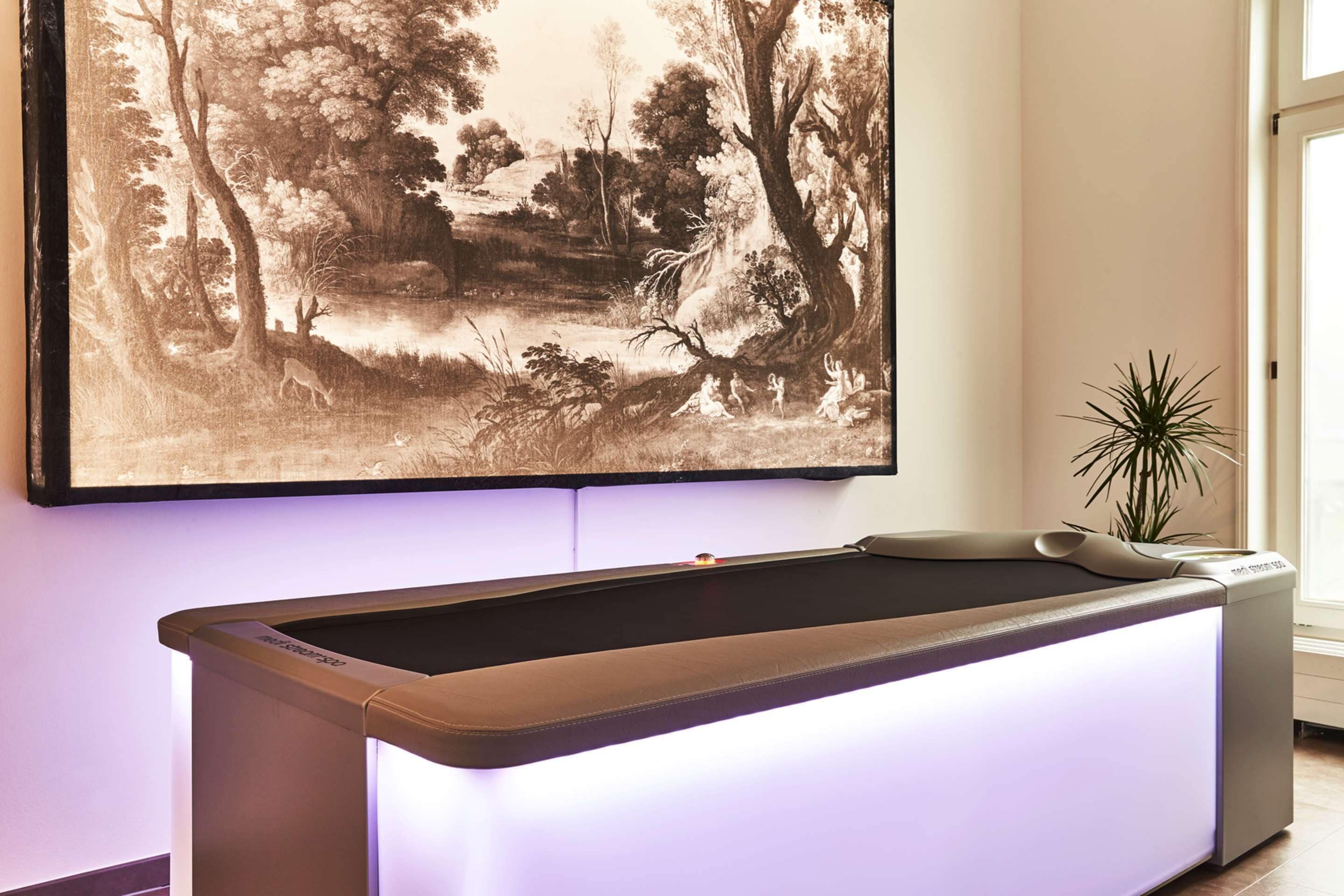 sauna, steam room, turkish bath/hammam