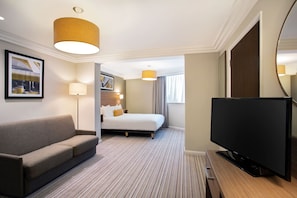 Hypo-allergenic bedding, in-room safe, desk, laptop workspace