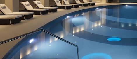 Piscine couverte