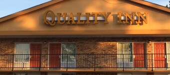 Quality Inn Manning I-95