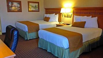 Desk, laptop workspace, iron/ironing board, free WiFi