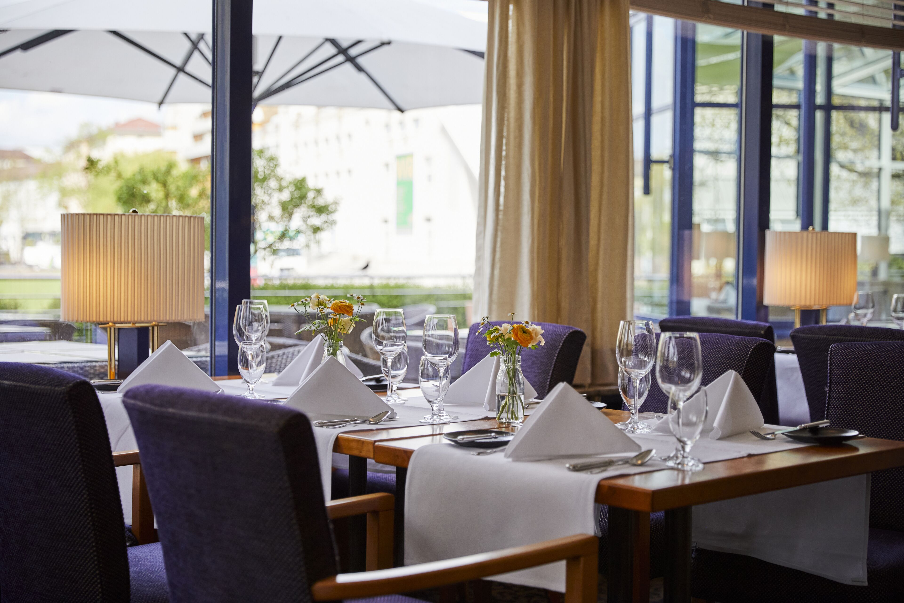 breakfast, lunch, dinner served; regional cuisine