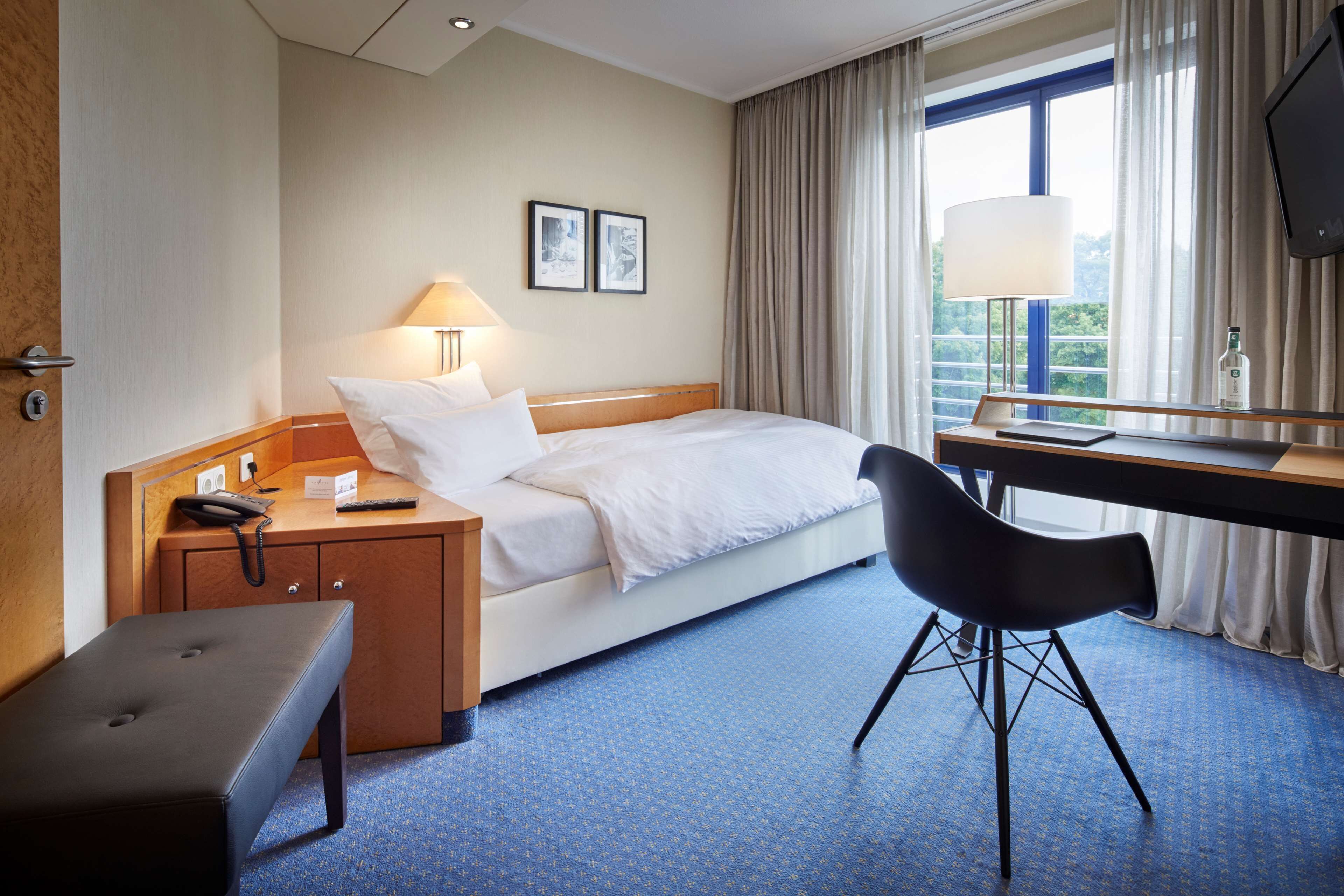 Minibar, in-room safe, desk, soundproofing