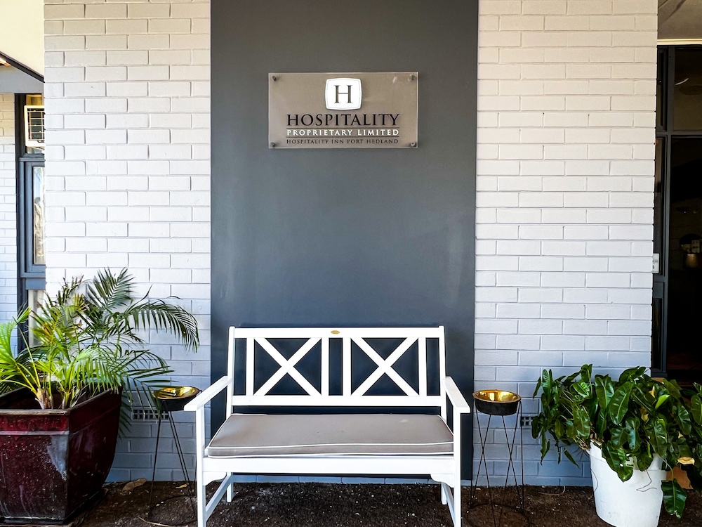 Hospitality Port Hedland by null