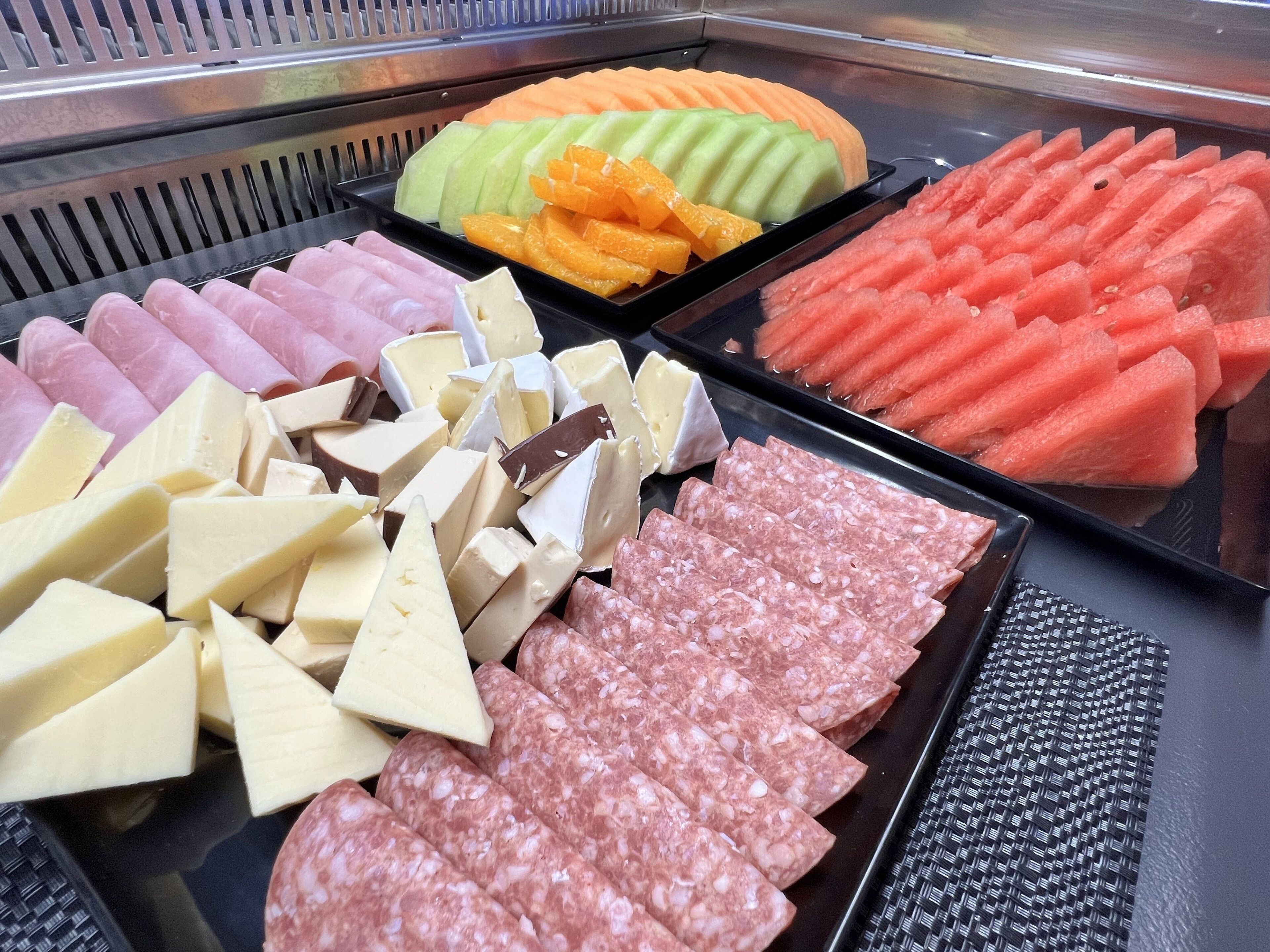 朝食ビュッフェ