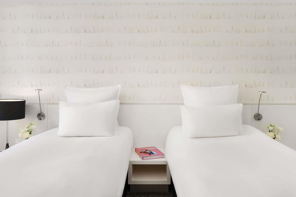 Classic Twin Room, 2 Twin Beds | Hypo-allergenic bedding, minibar, in-room safe, desk