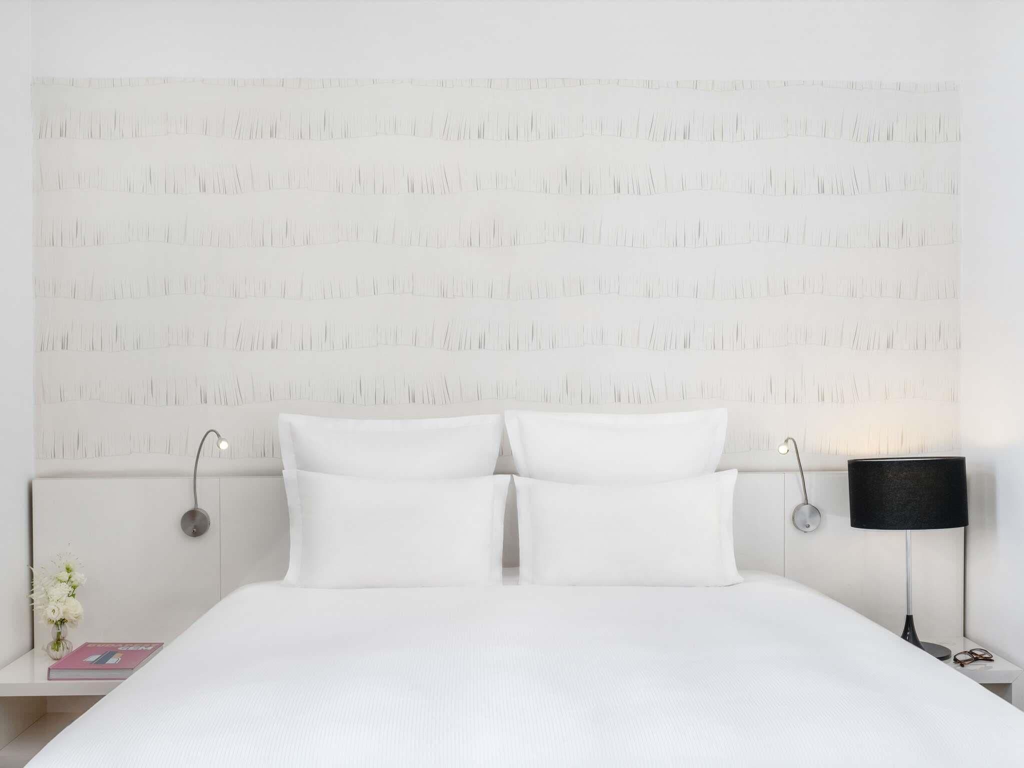 Klassieke kamer, 1 tweepersoonsbed | Hypoallergeen beddengoed, een minibar, een kluis op de kamer, een bureau