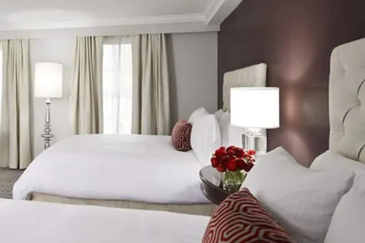 Ropa de cama de alta calidad, cubrecamas y colchones con pillow-top
