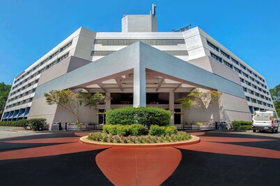 DoubleTree Suites by Hilton Raleigh - Durham