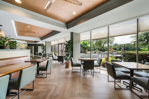 DoubleTree Suites by Hilton Raleigh - Durham