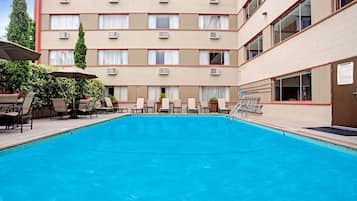 Seasonal outdoor pool