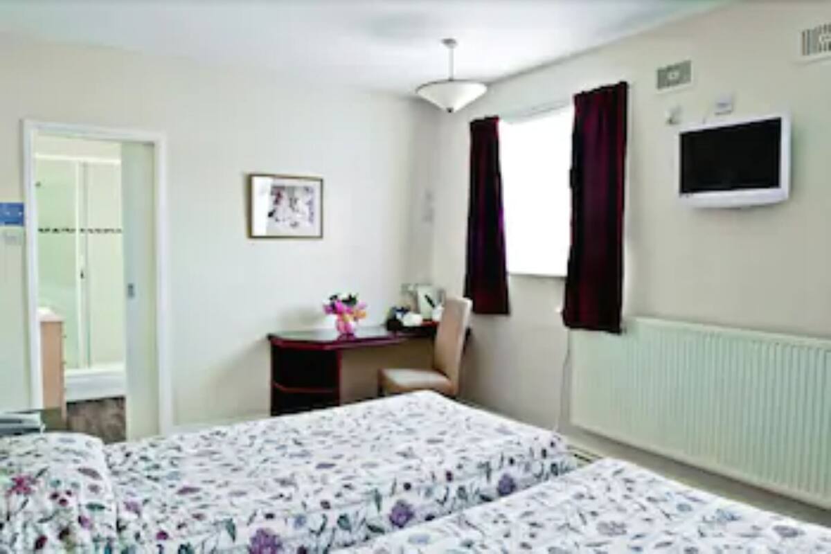 In-room safe, iron/ironing board, free WiFi