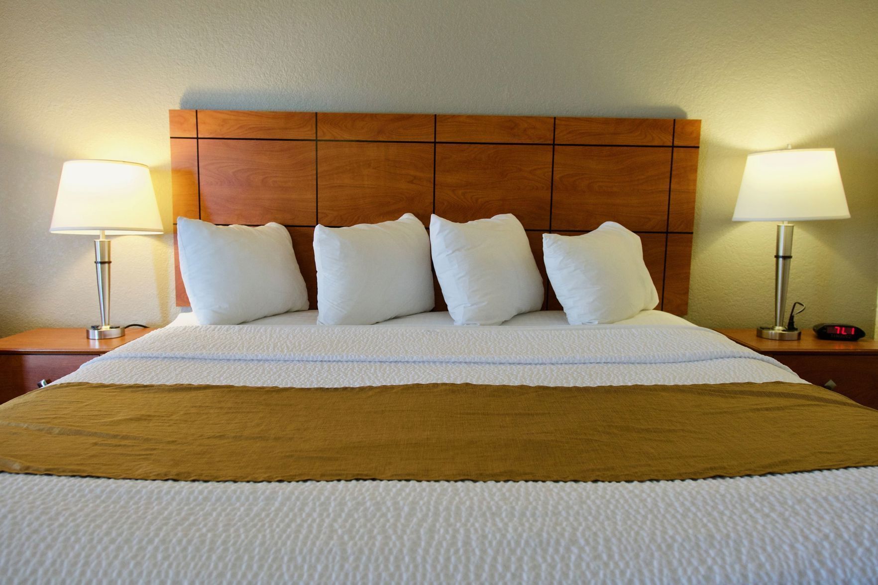 Surmatelas, fer et planche à repasser, lits bébé (en supplément), Wi-Fi