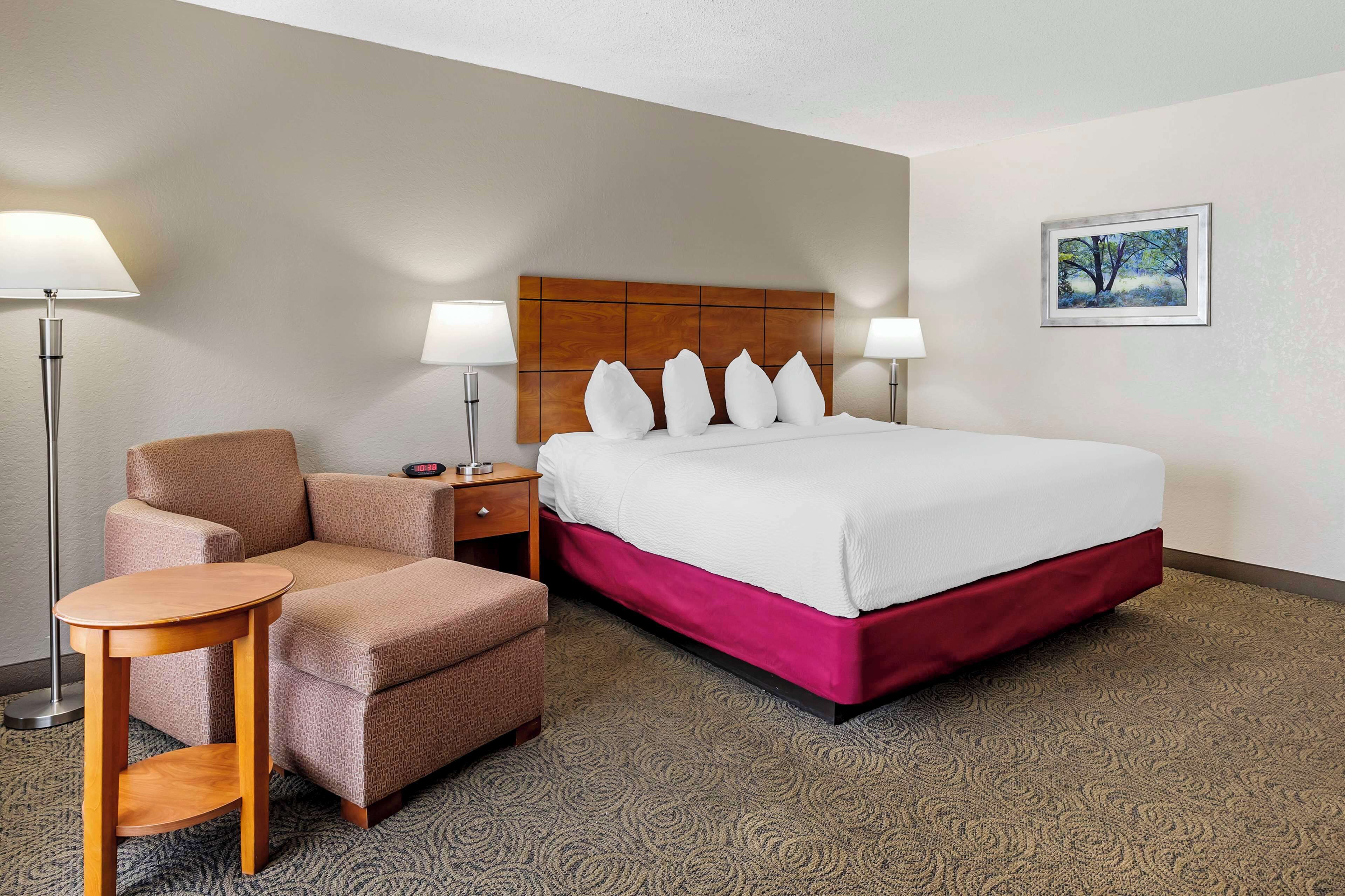 pillow-top beds, iron/ironing board, cots/infant beds, wifi