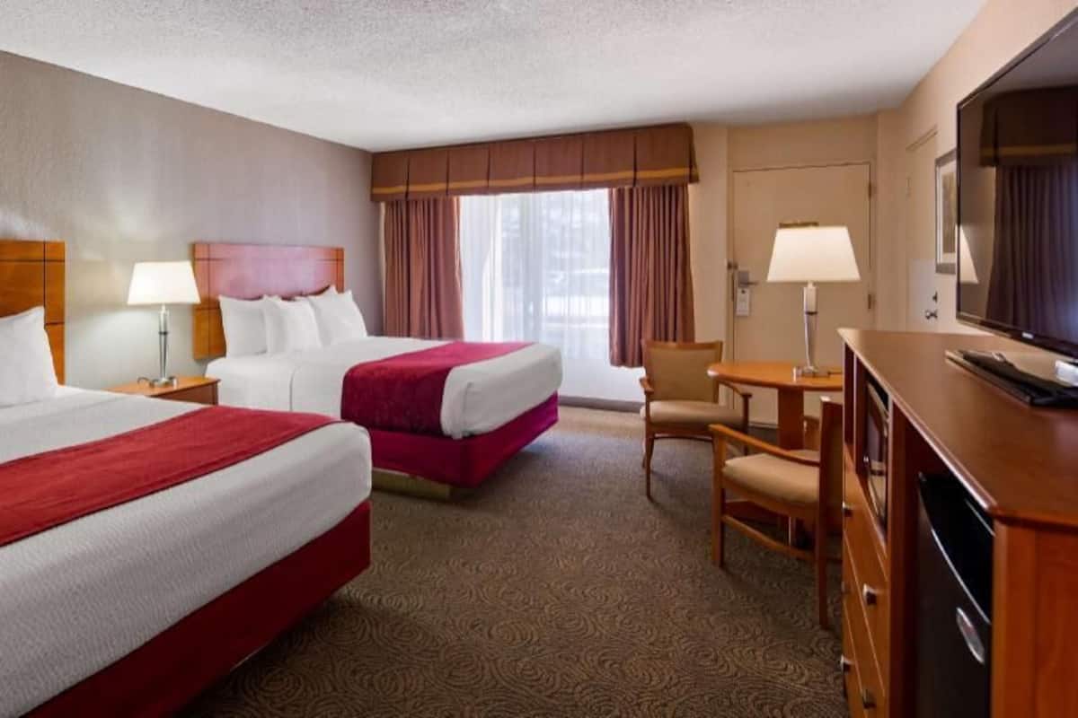 Pillowtop-Betten, Bügeleisen/Bügelbrett, Babybetten, WLAN