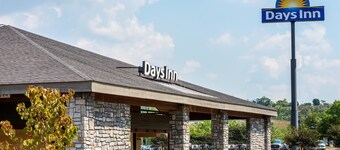 Days Inn by Wyndham Pittsburgh-Harmarville