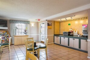 Unclassified image, 5 of 53, button - San Mateo Inn (Albuquerque)