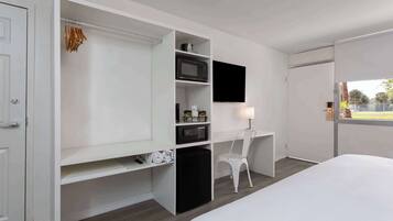 Chambre, 1 trĂšs grand lit, non-fumeur