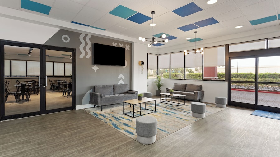 Baymont by Wyndham Orlando North Millenia