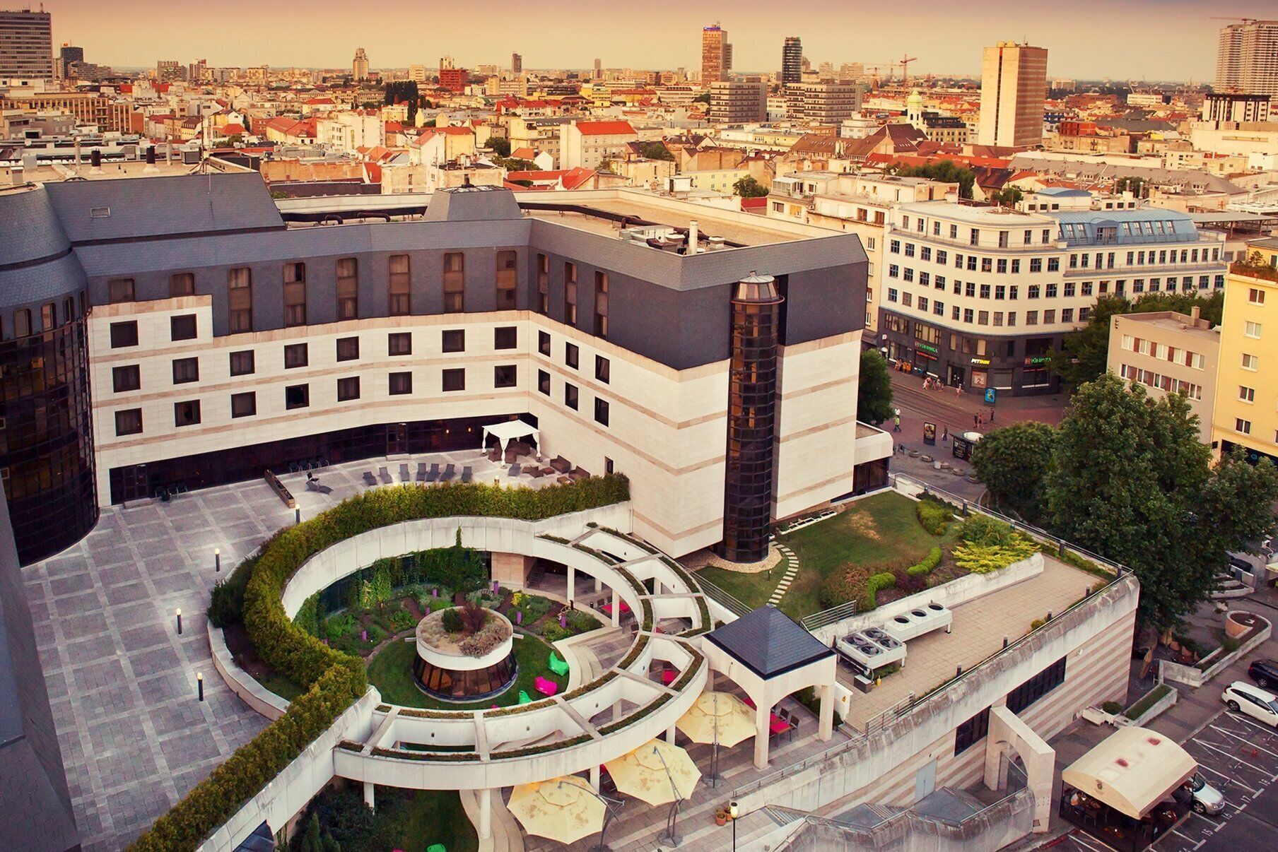 Foto - Crowne Plaza Bratislava by IHG