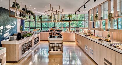 Crowne Plaza Bratislava by IHG