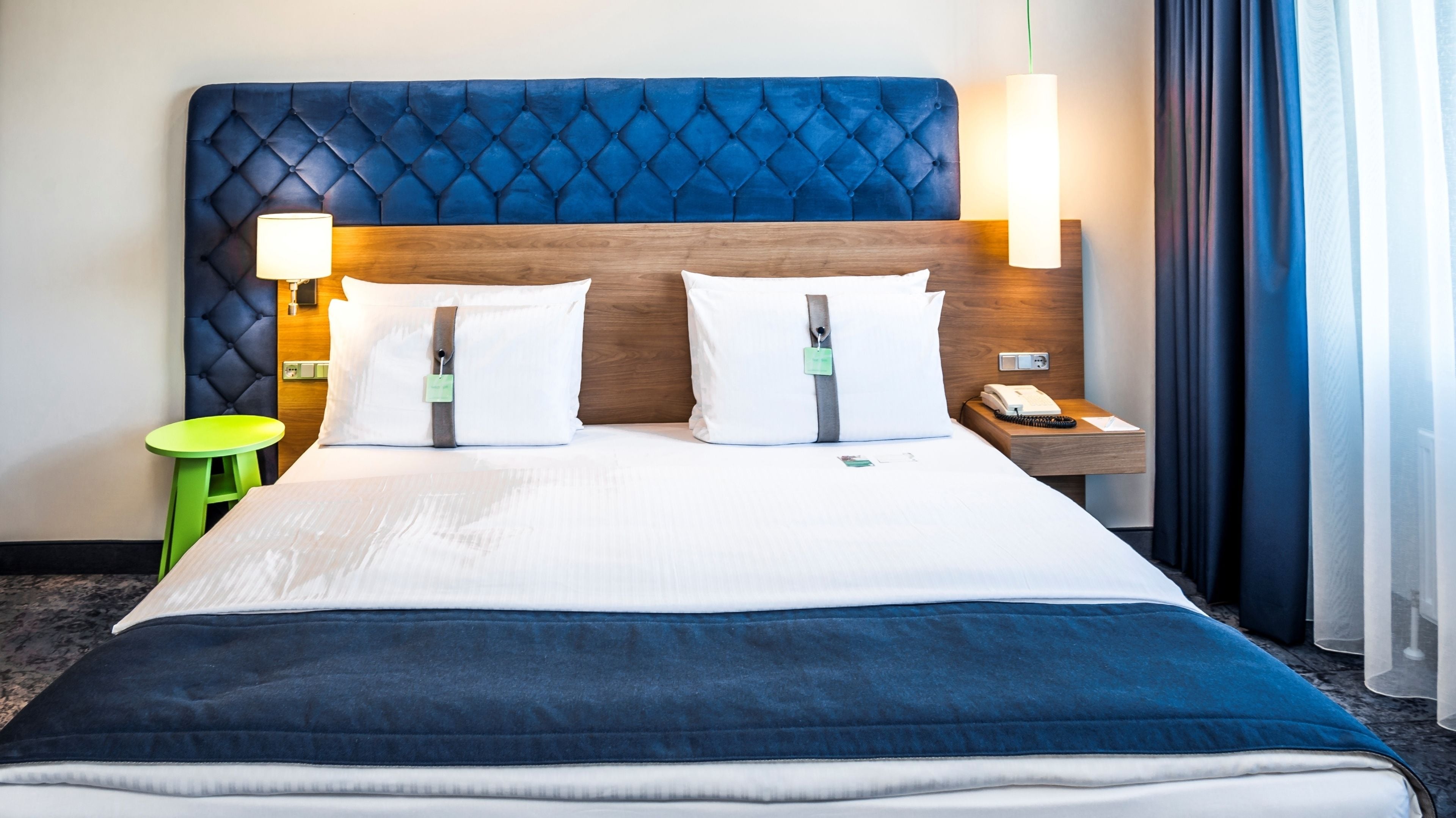 1 bedroom, premium bedding, in-room safe, desk