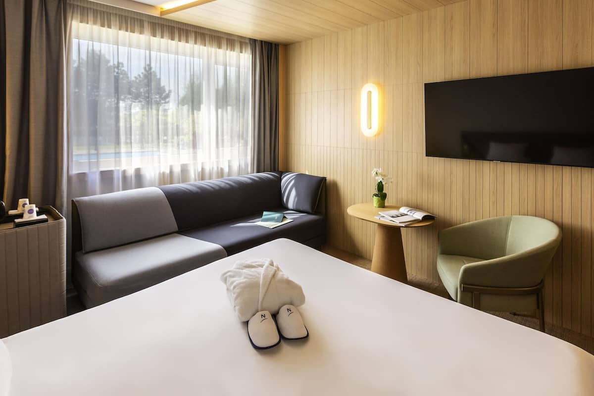 Executive Room, Multiple Beds | Premium bedding, in-room safe, desk, laptop workspace
