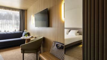 Executive-Zimmer, Mehrere Betten | Hochwertige Bettwaren, Zimmersafe, Schreibtisch