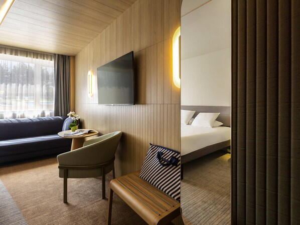 Executive Room, Multiple Beds | Premium bedding, in-room safe, desk, laptop workspace - Novotel Nancy (Laxou)