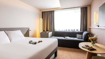 Sengetøy av topp kvalitet, safe på rommet og skrivebord