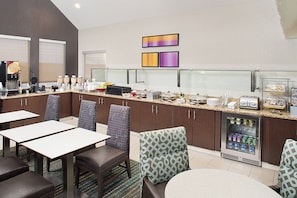 Free daily continental breakfast