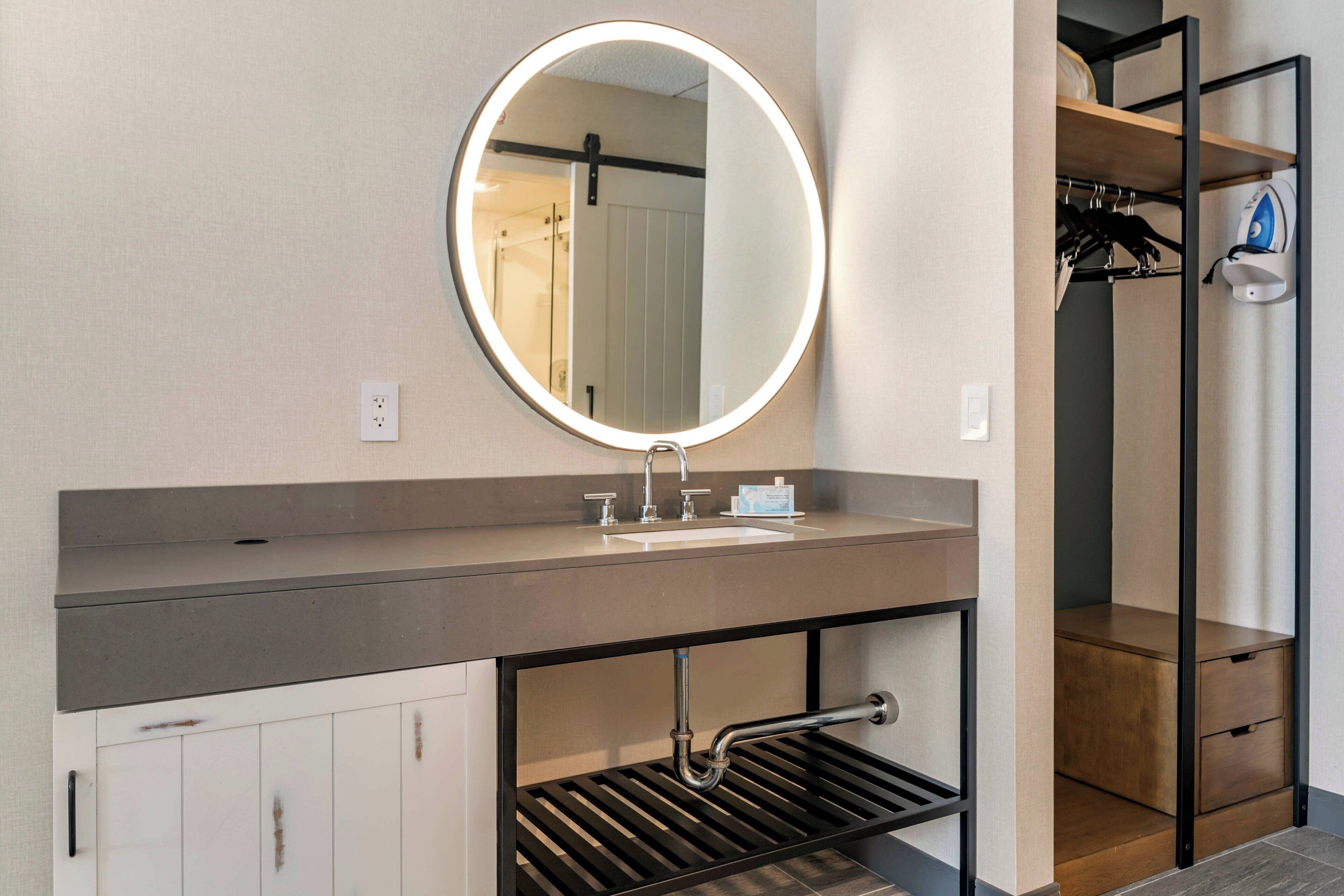 1 bedroom, premium bedding, down duvets, in-room safe