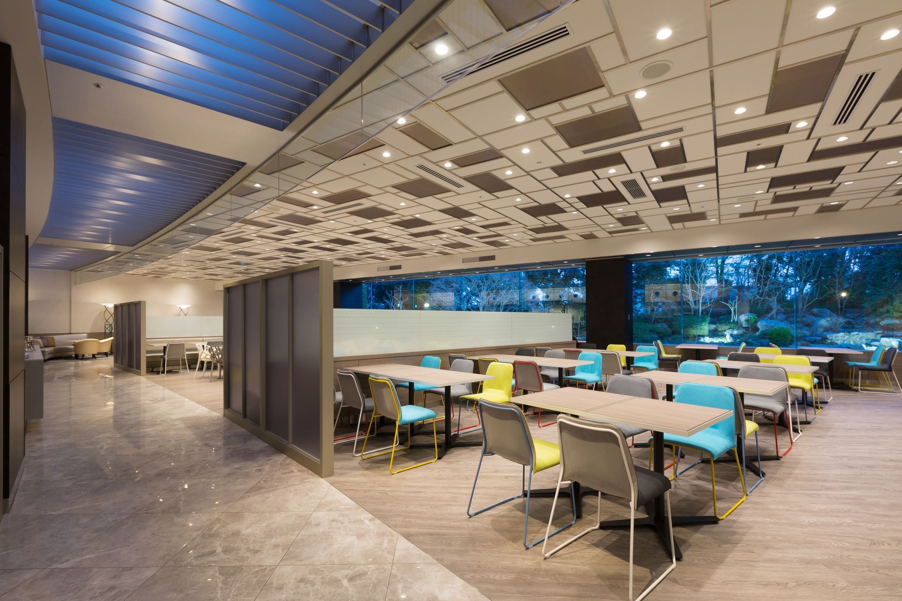 breakfast, lunch and dinner served