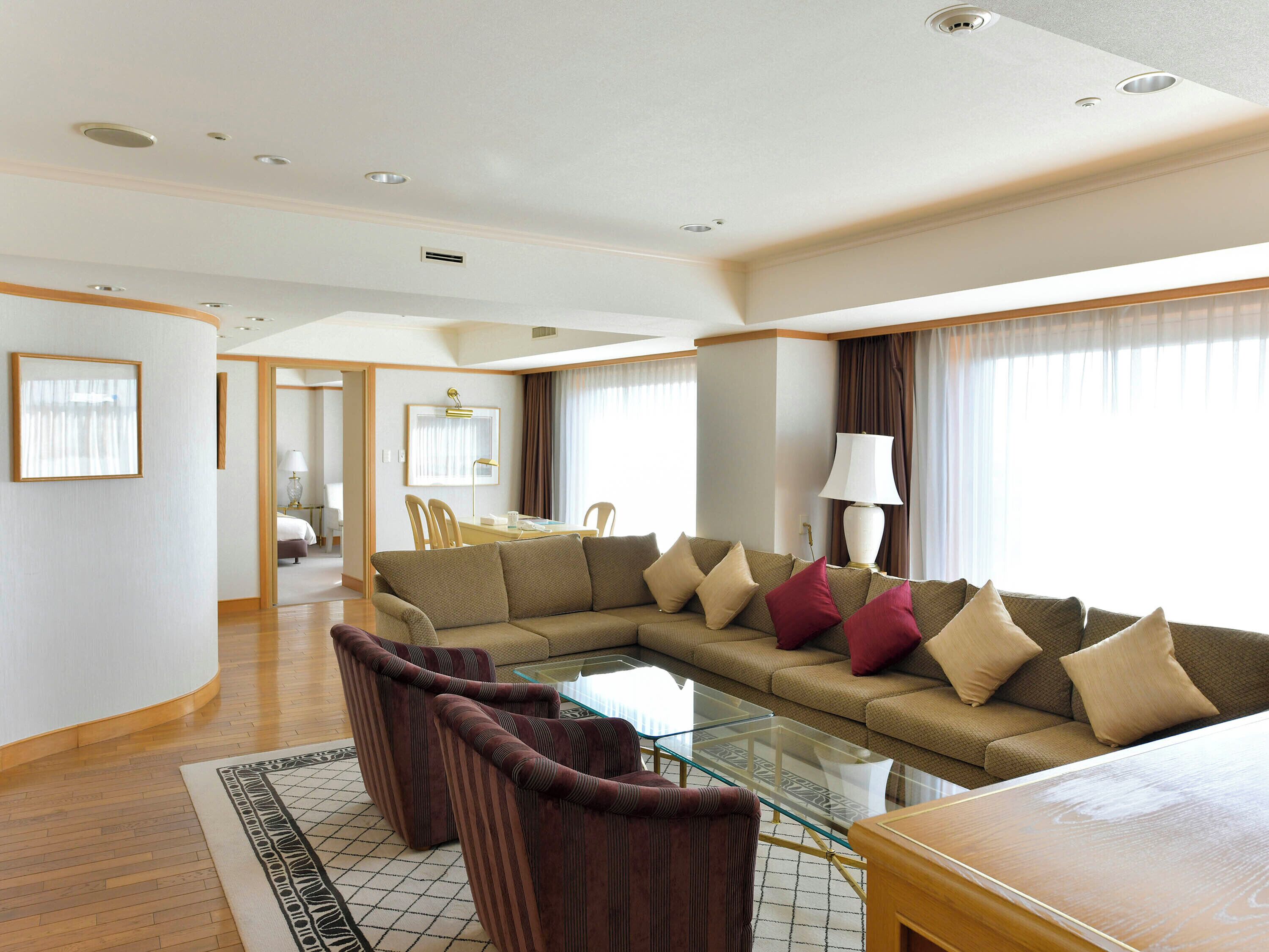 套房 | 起居区 | 电视