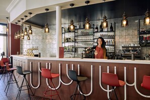 Bar (en la propiedad)
