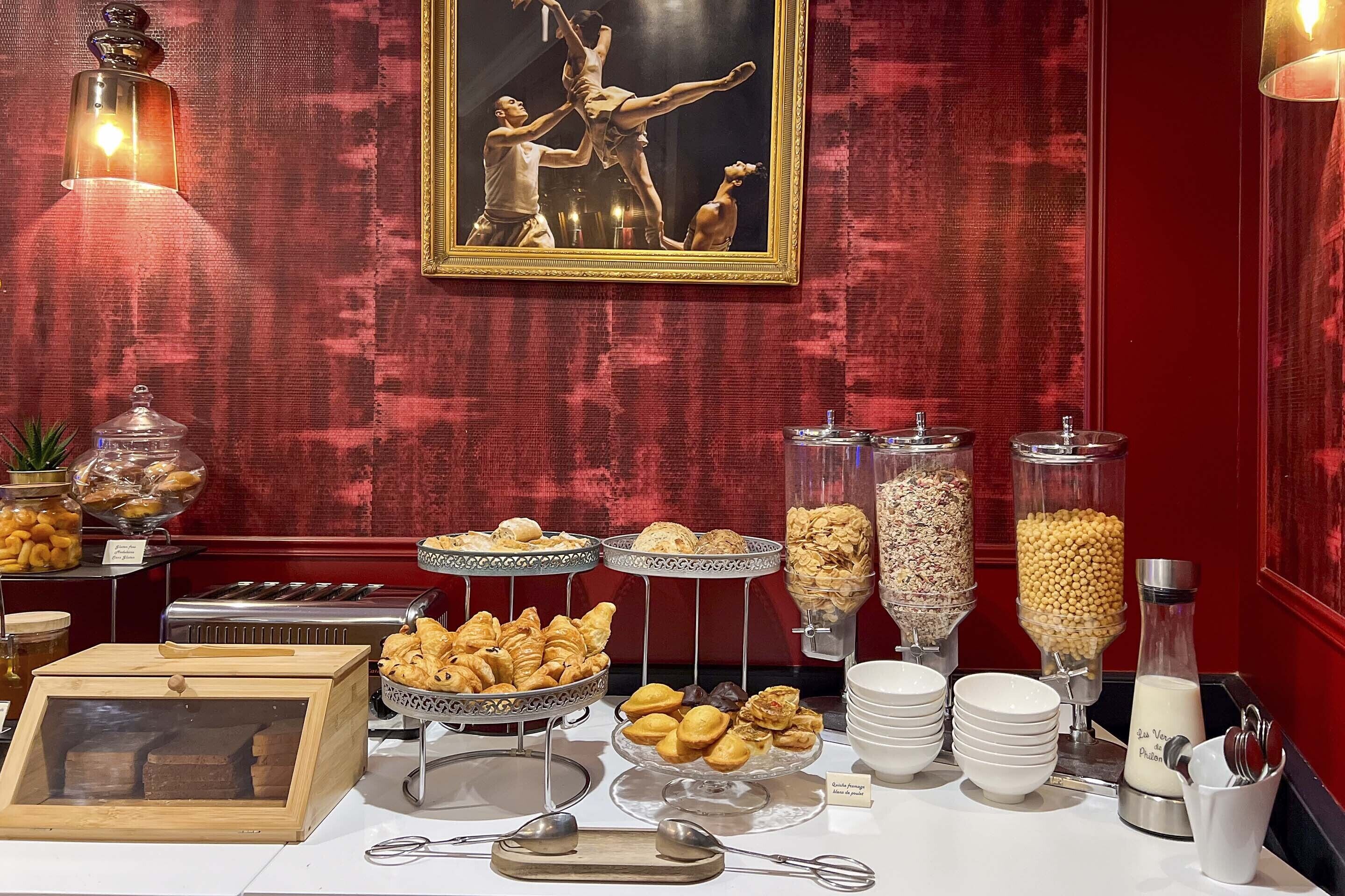 daily buffet breakfast (eur 20 per person)