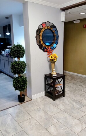 Lobby lounge