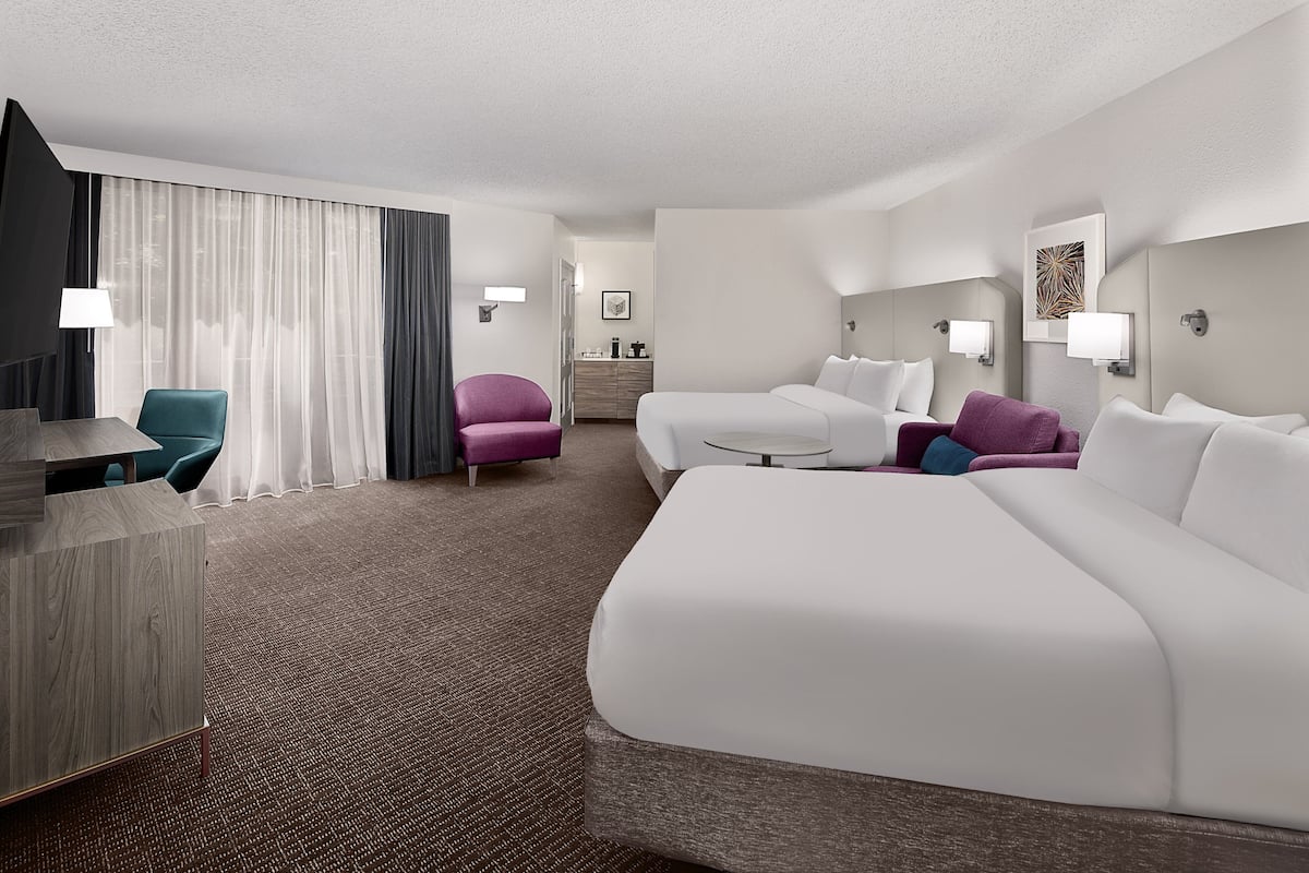 1 bedroom, premium bedding, in-room safe, desk