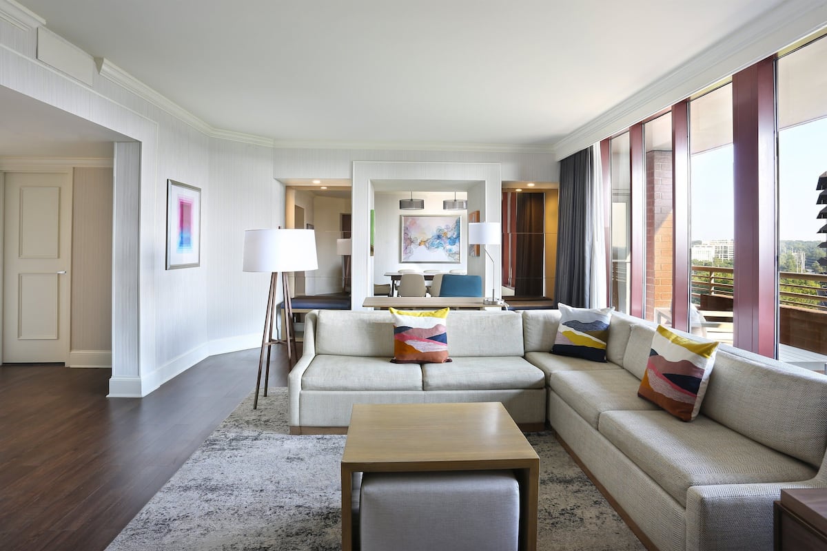 presidential suite | 1 bedroom, premium bedding, in-room safe, desk