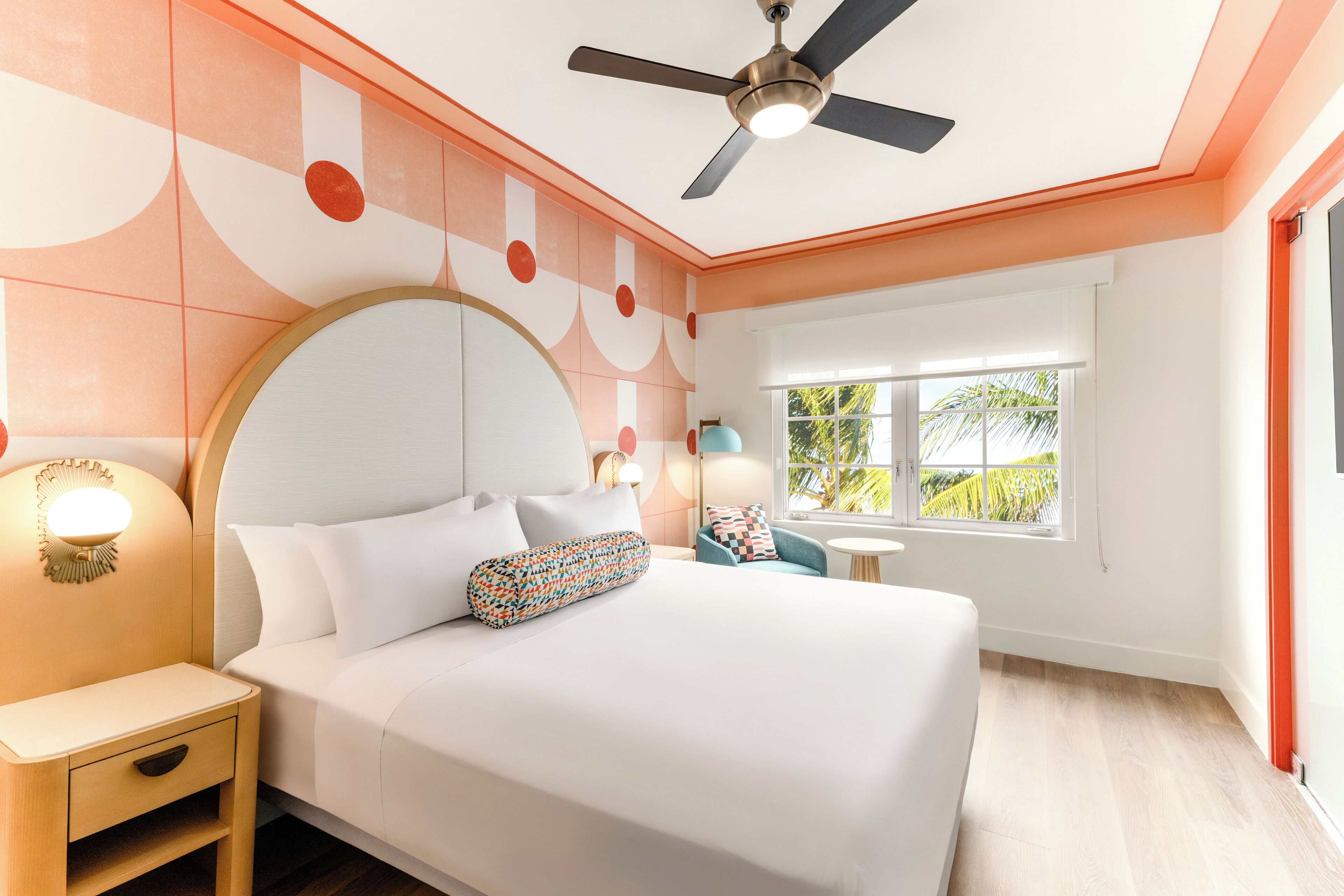 Deluxe-Zimmer, 1 King-Bett | Minibar, Zimmersafe, Schreibtisch, Bügeleisen/Bügelbrett