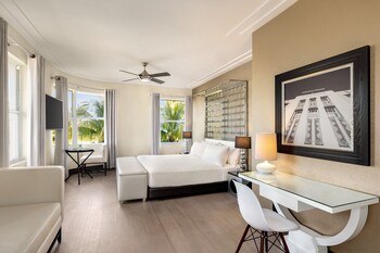 1 bedroom, minibar, in-room safe, desk at Waldorf Towers South Beach