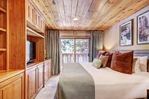 Room, 3 Bedrooms (Riva Ridge, Residence) | Premium bedding, in-room safe, laptop workspace, iron/ironing board