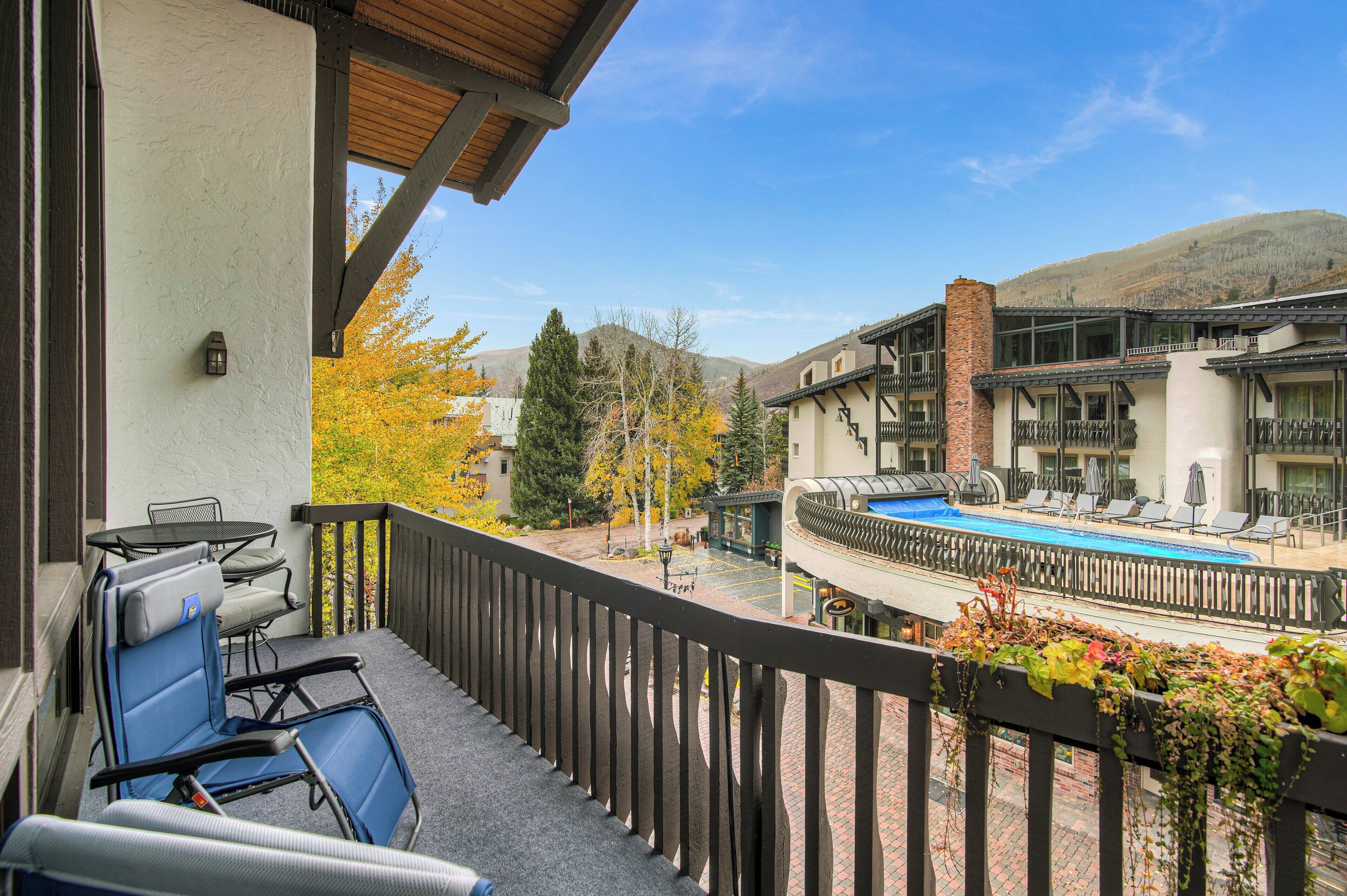 Room, 3 Bedrooms | Balcony view