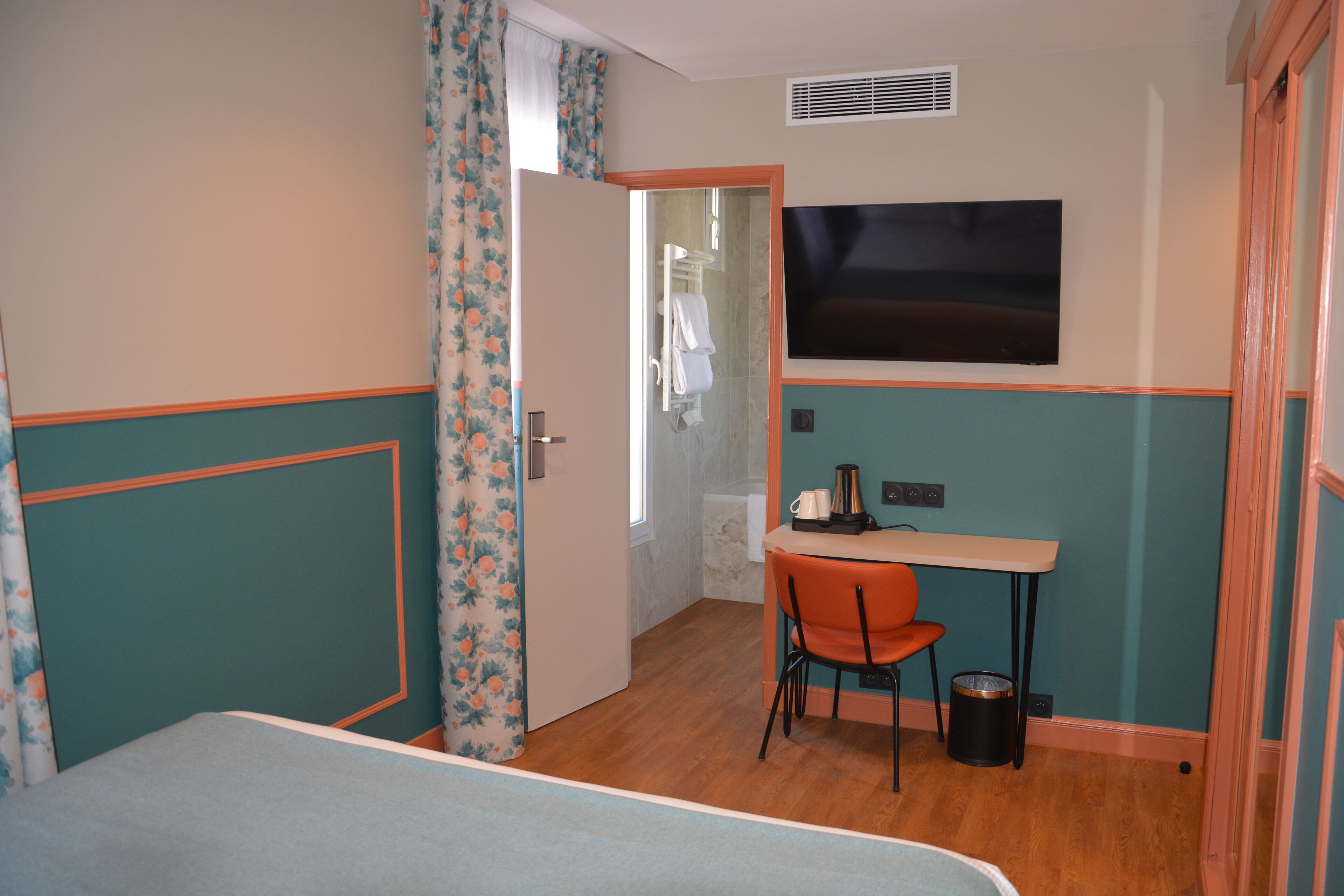 classic double room, garden area | 1 bedroom, premium bedding, in-room safe, desk