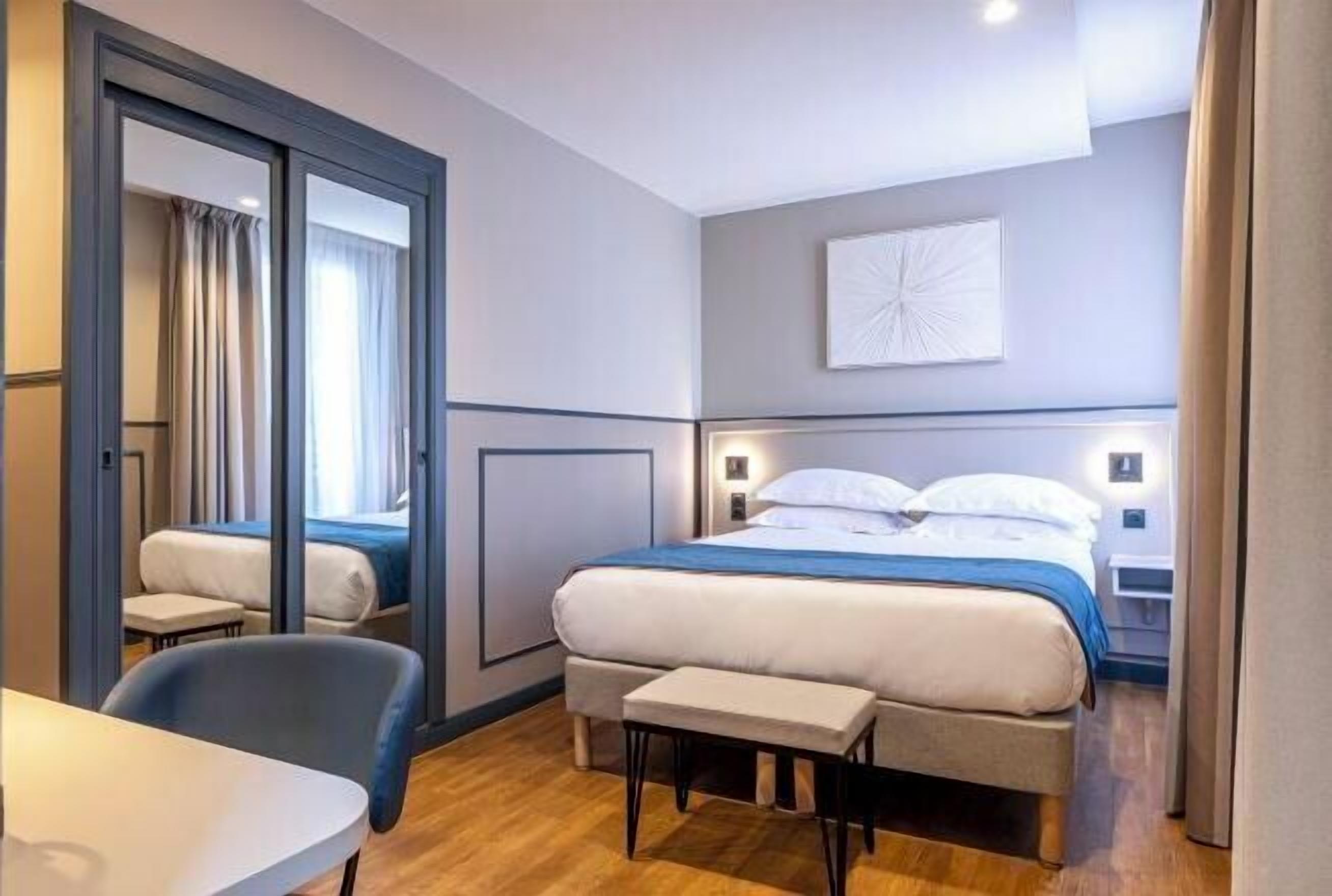 1 bedroom, premium bedding, in-room safe, desk