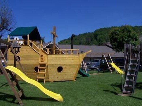 Außen-Kinderspielplatz
