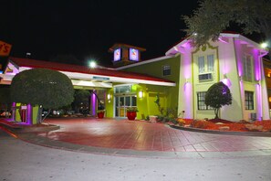 Front of property - evening/night - Stay Express Inn Dallas - Fair Park / Downtown (Dallas)